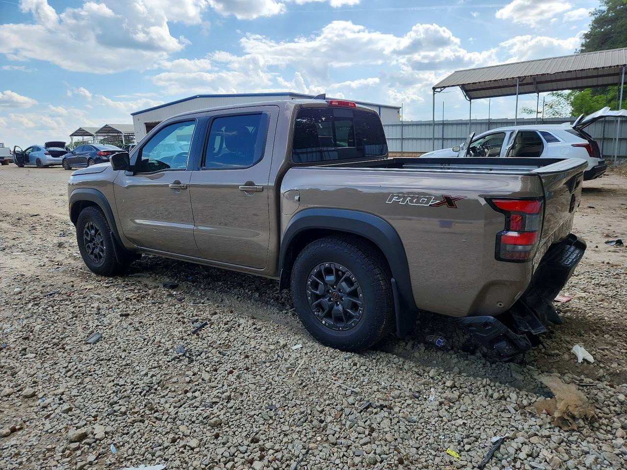 2024 NISSAN FRONTIER PRO-X photo 4