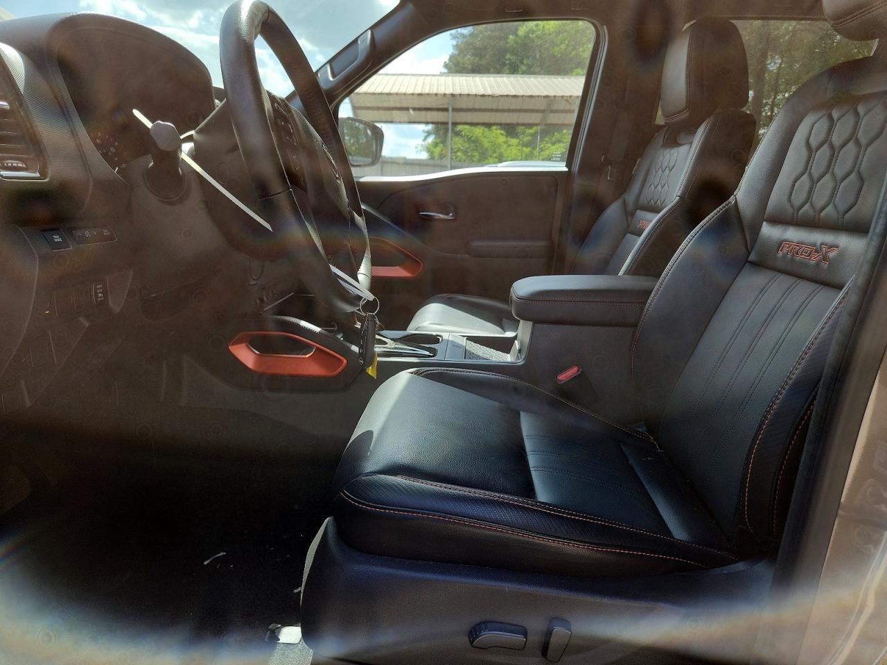 2024 NISSAN FRONTIER PRO-X photo 19
