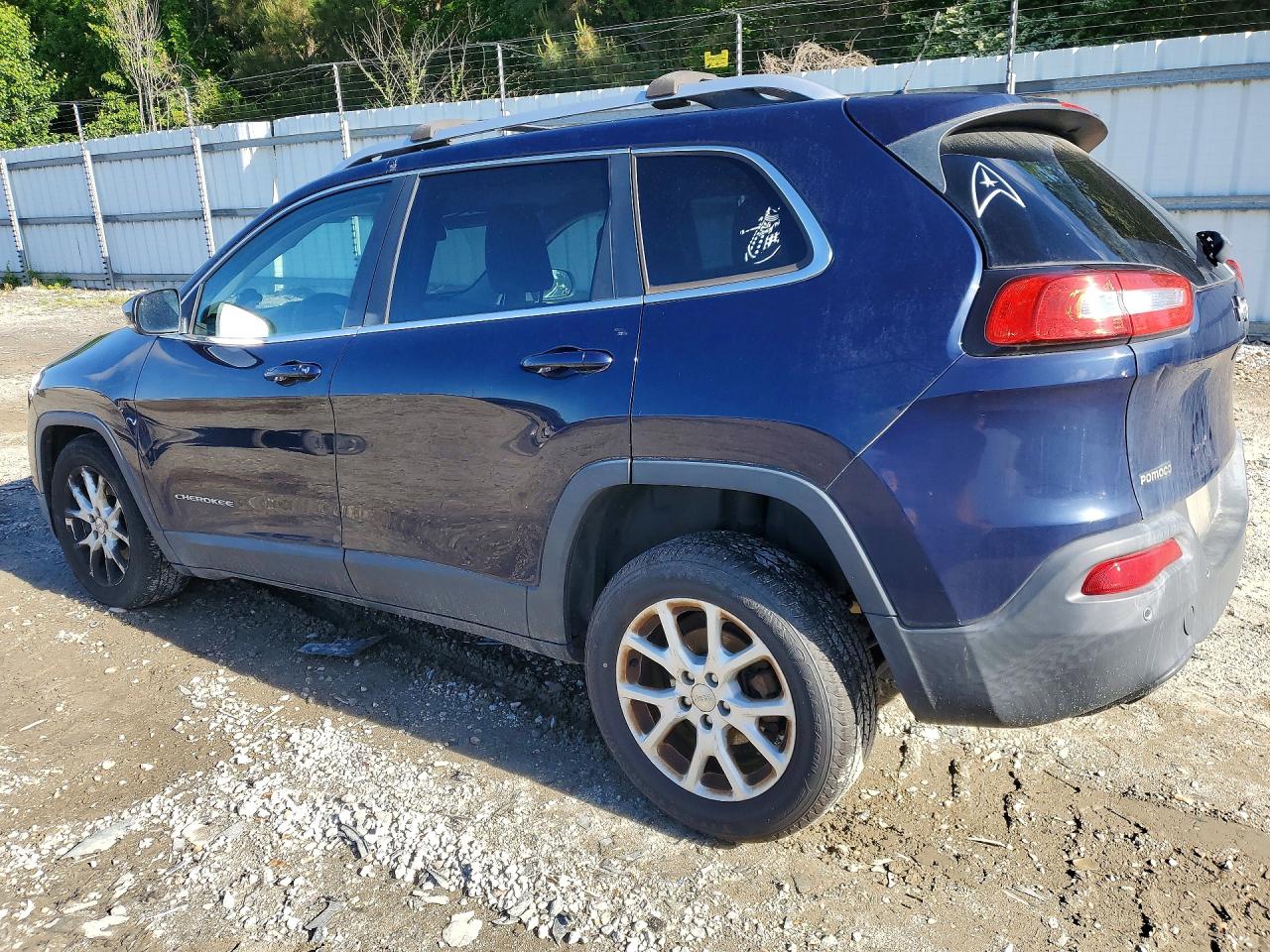 2015 JEEP CHEROKEE LATITUDE photo 4