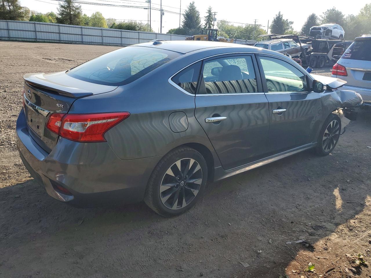 2019 NISSAN SENTRA SR photo 3