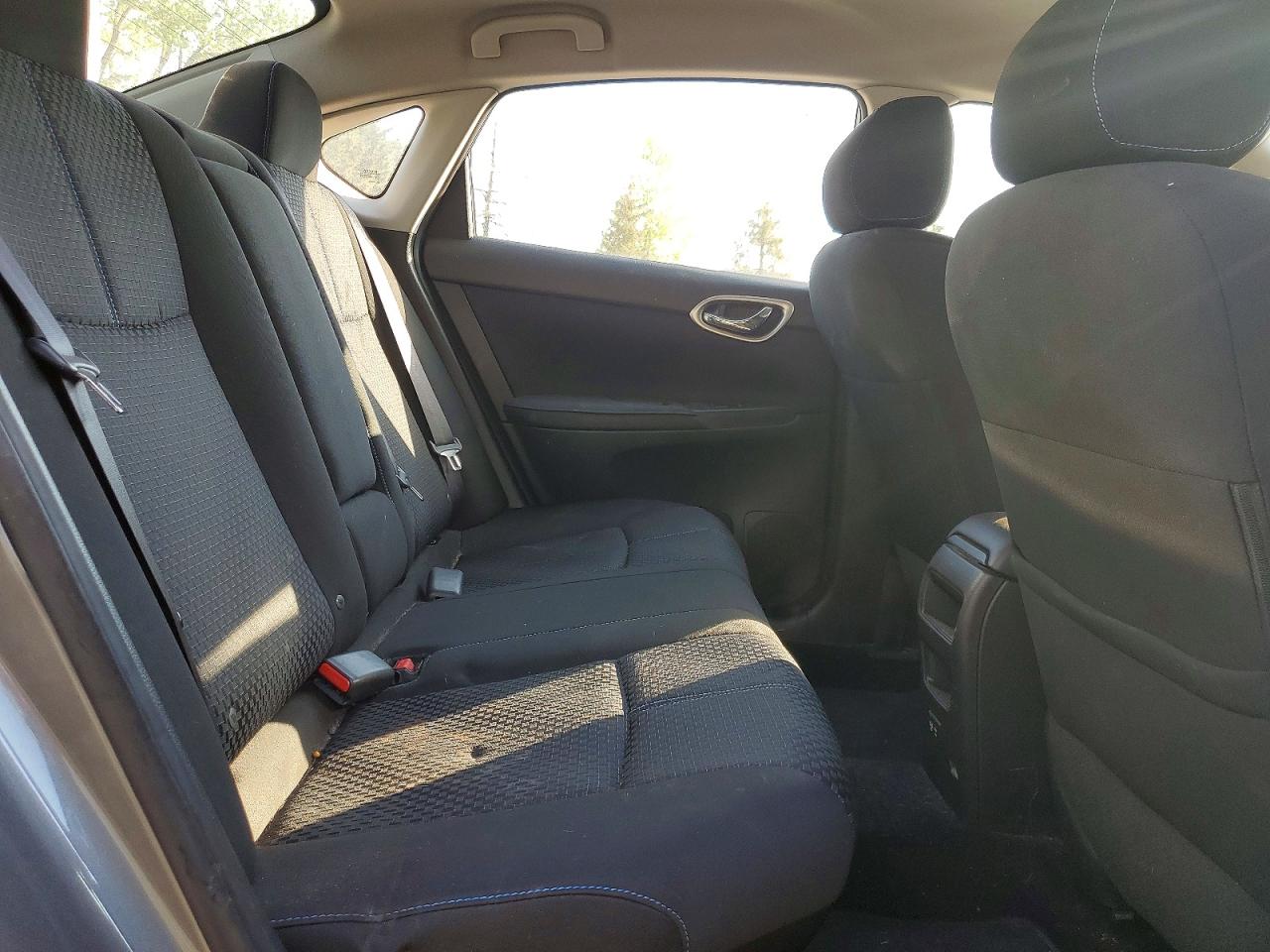 2019 NISSAN SENTRA SR photo 10