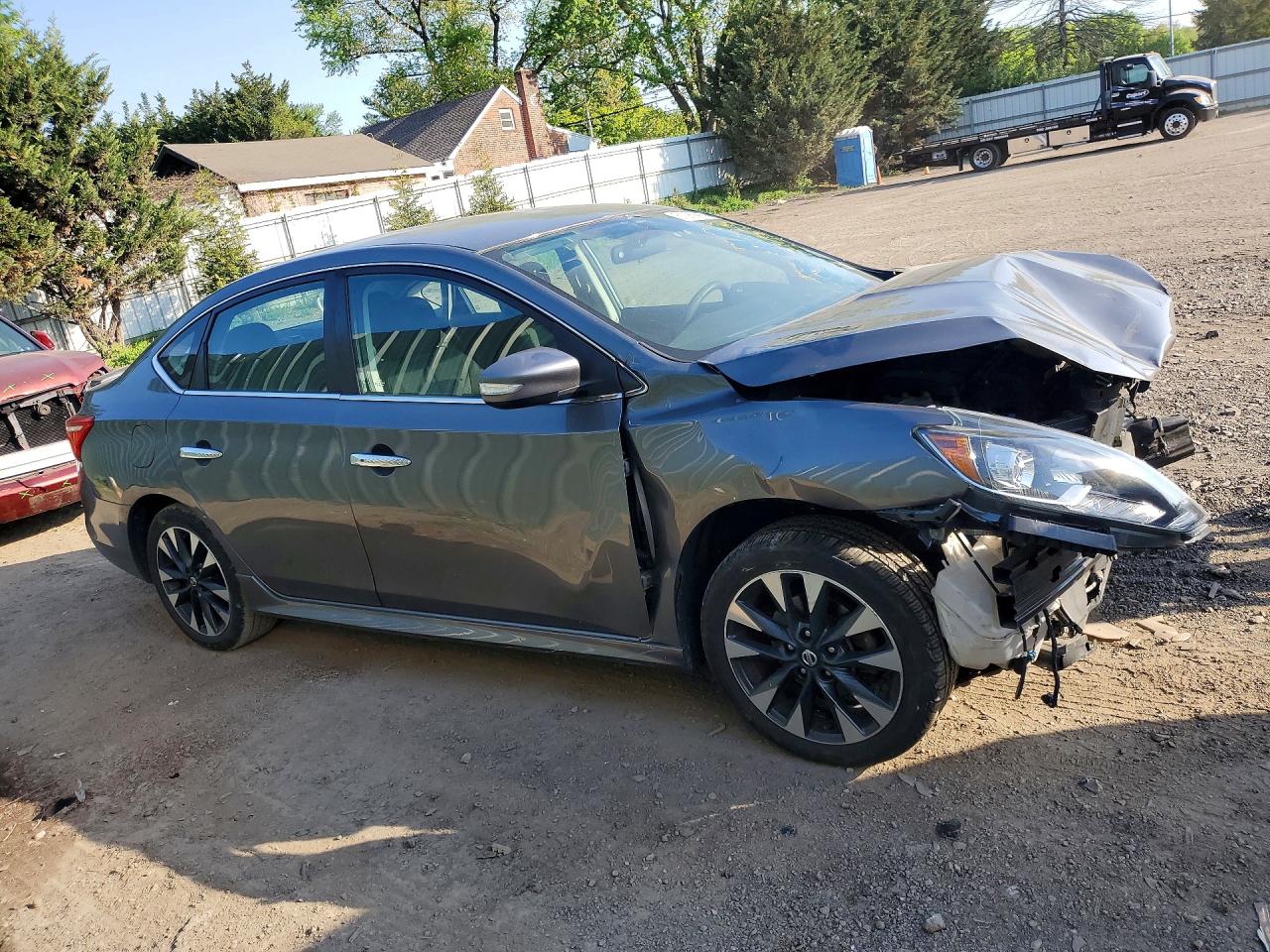 2019 NISSAN SENTRA SR photo 4