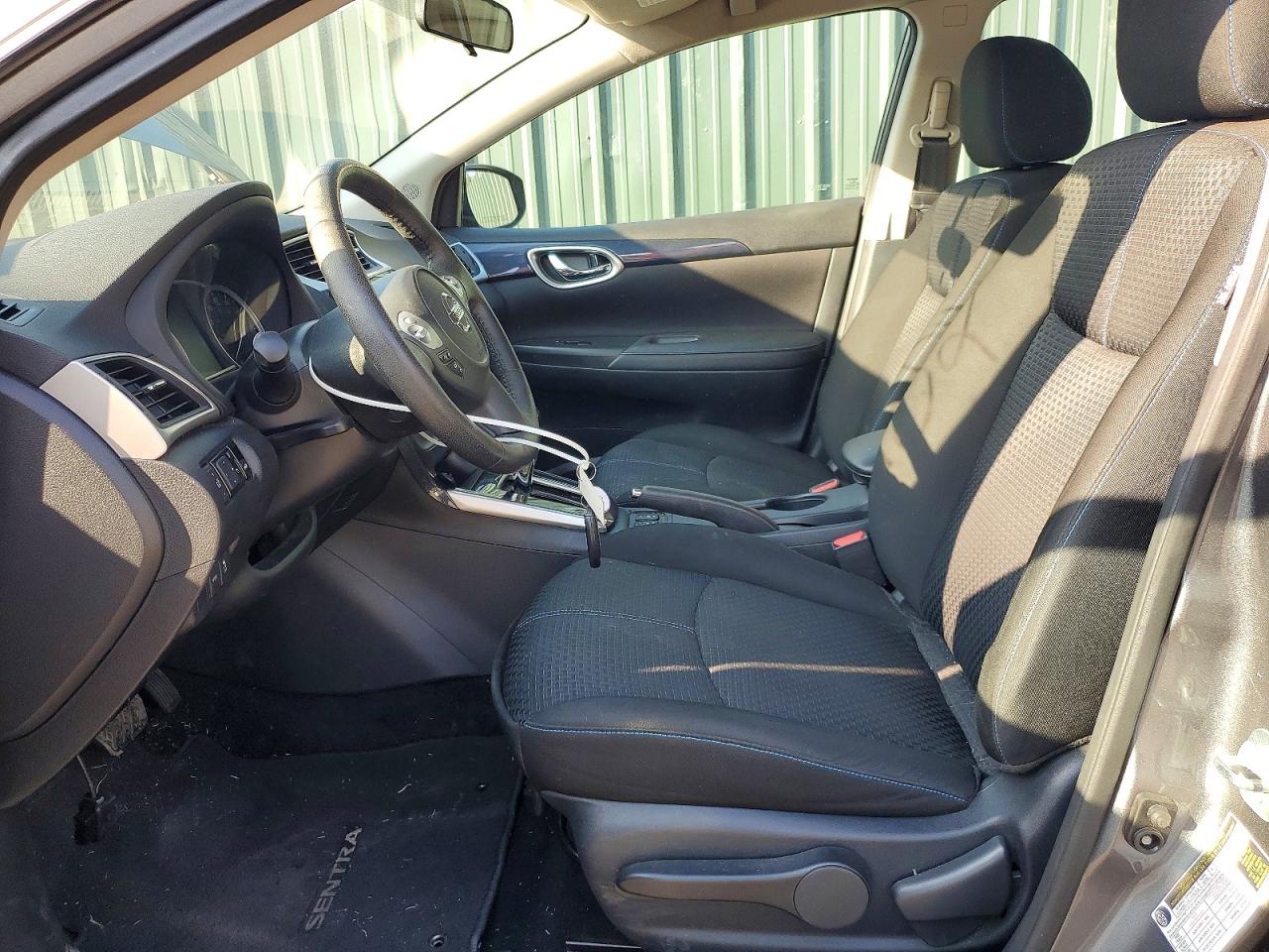 2019 NISSAN SENTRA SR photo 7