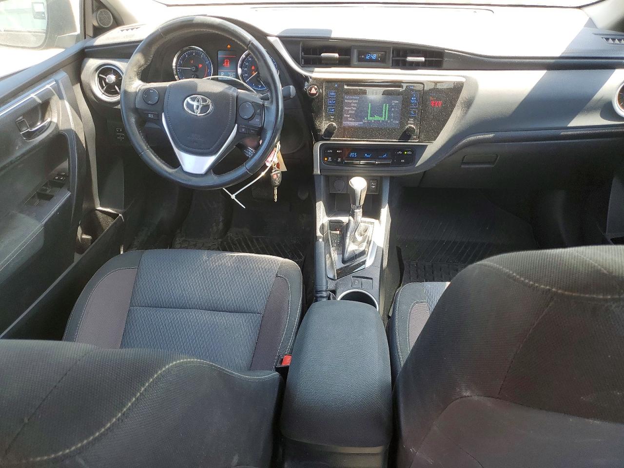 2018 TOYOTA COROLLA L photo 15