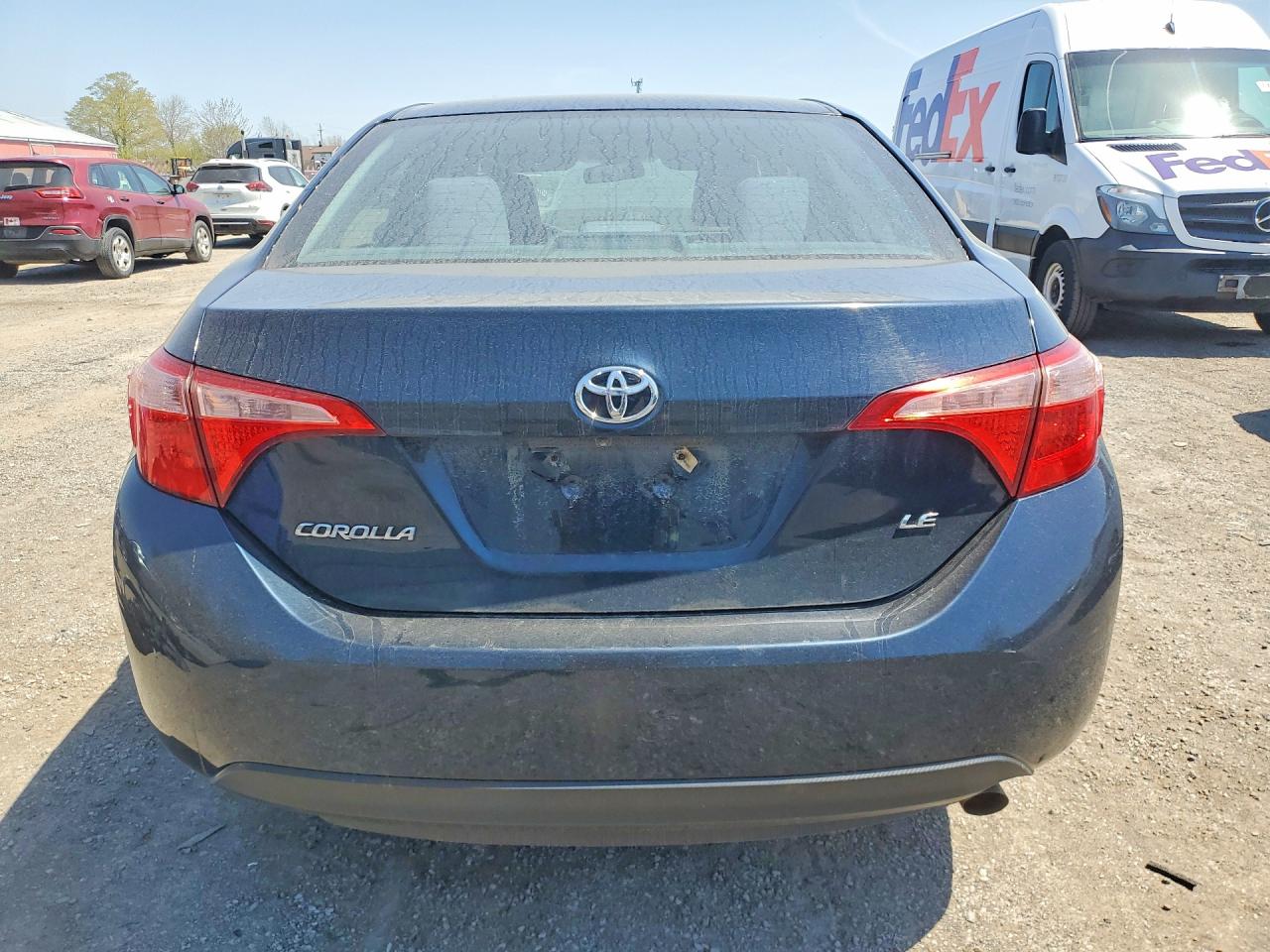 2018 TOYOTA COROLLA L photo 11