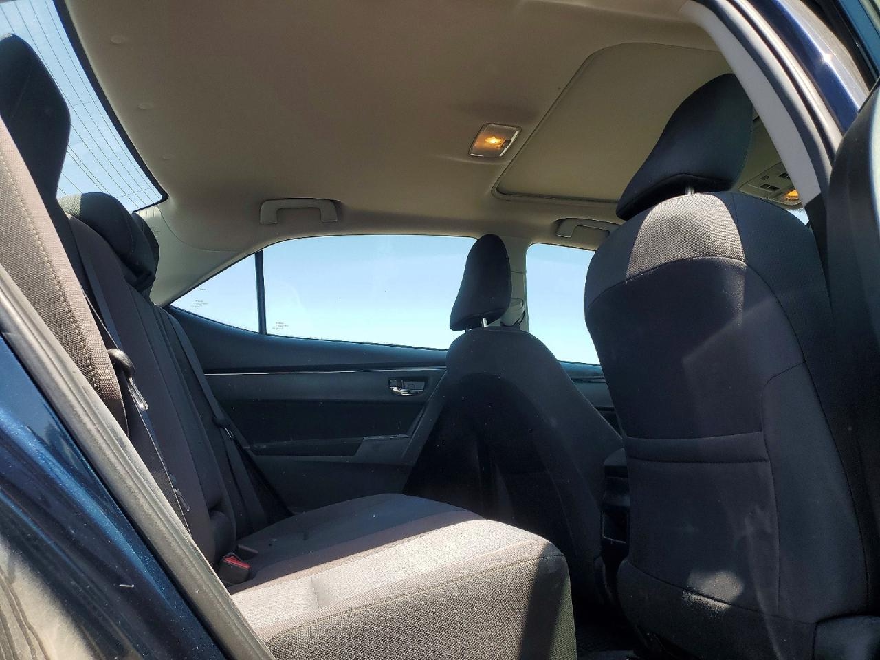 2018 TOYOTA COROLLA L photo 19