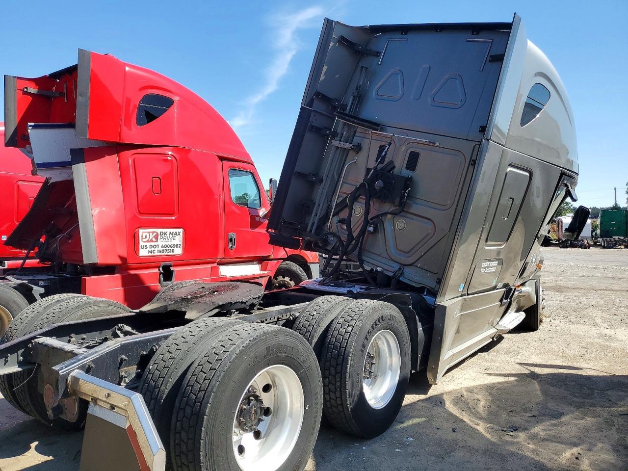 2016 FREIGHTLINER CASCADIA 125 photo 7
