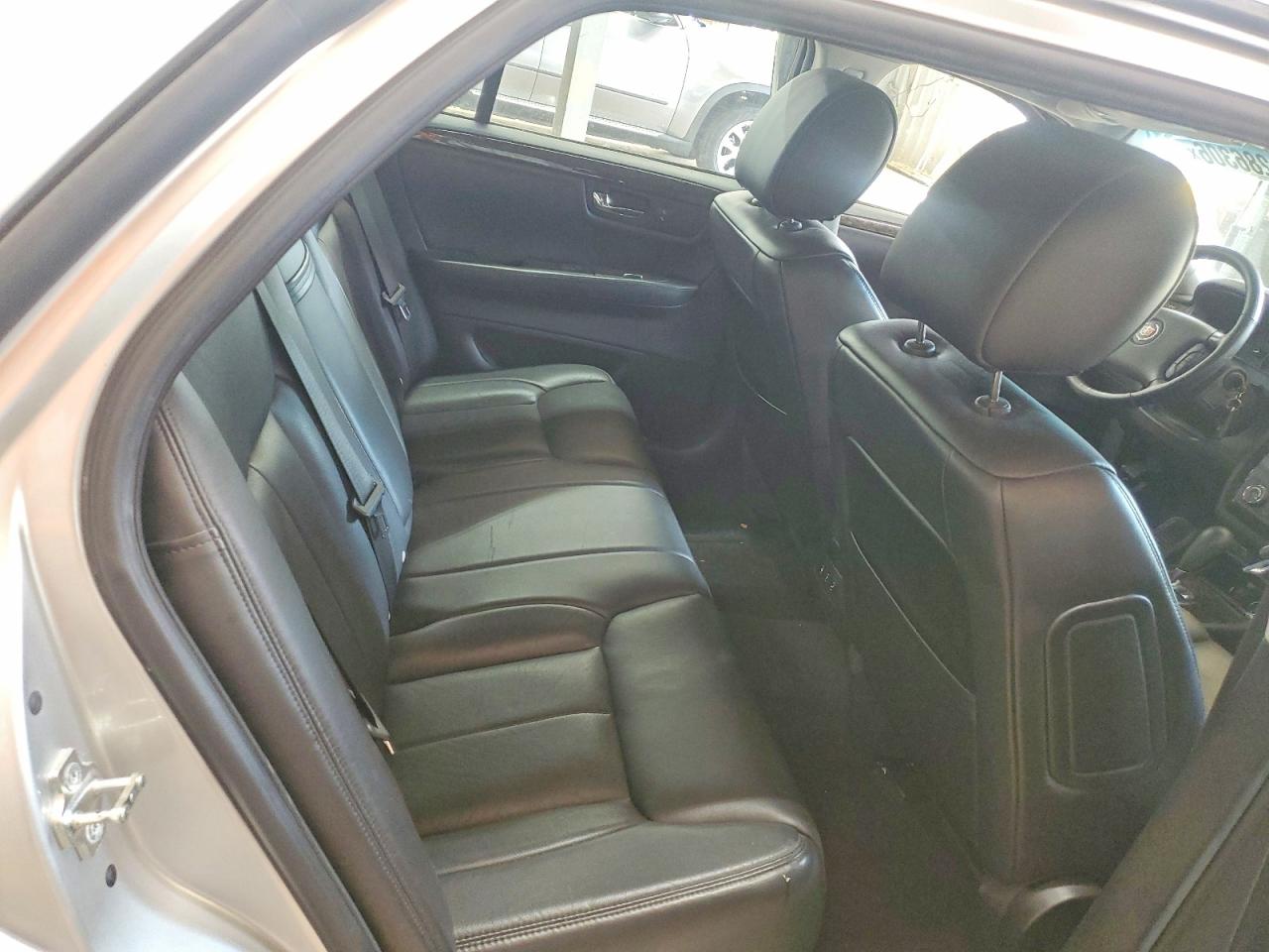 2009 CADILLAC DTS photo 28