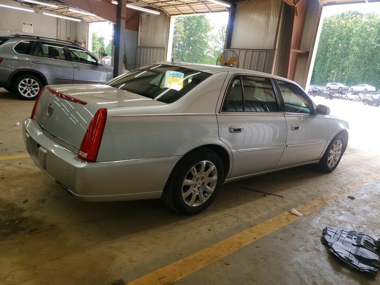 2009 CADILLAC DTS photo 7