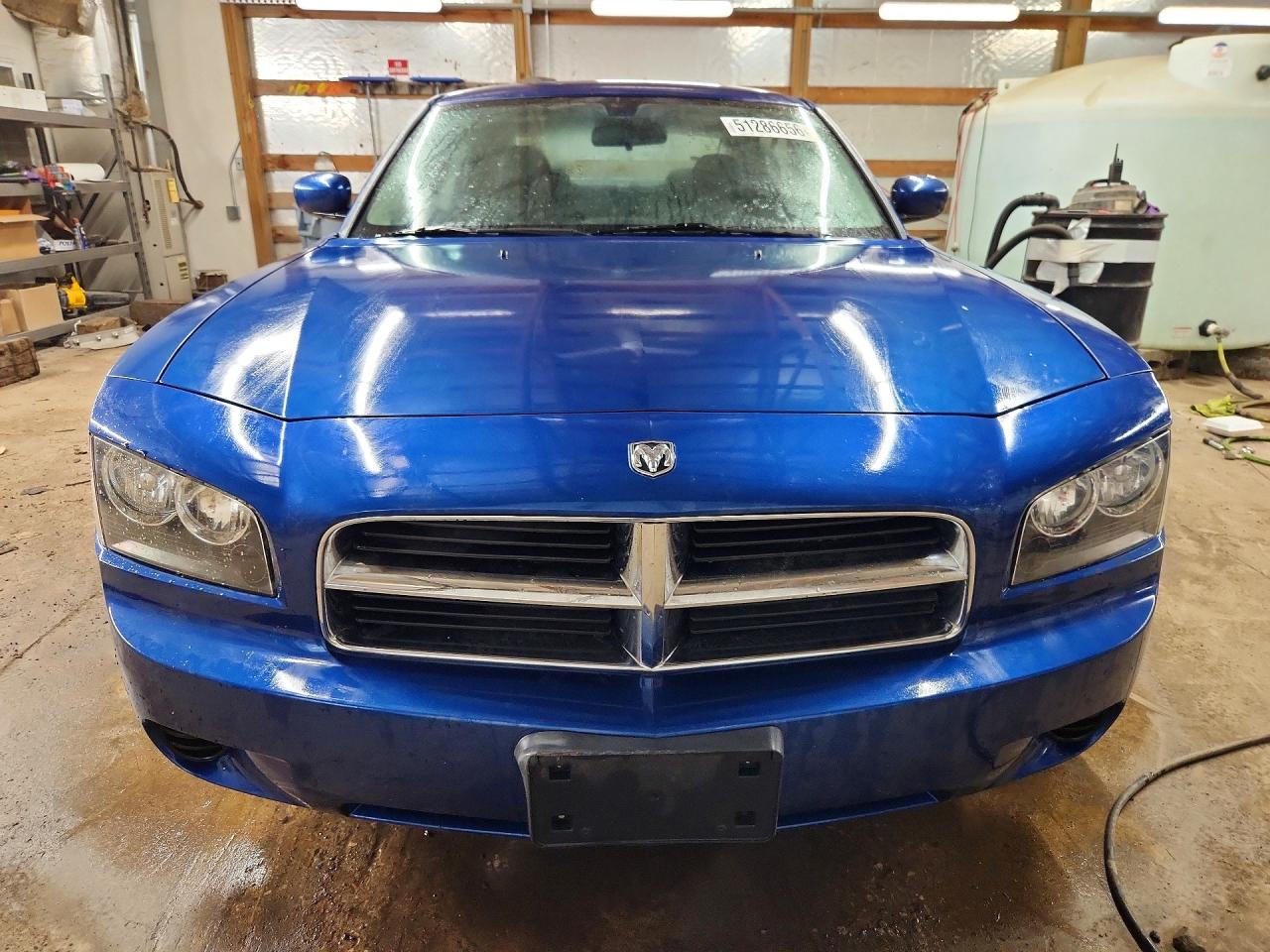 2010 DODGE CHARGER photo 5