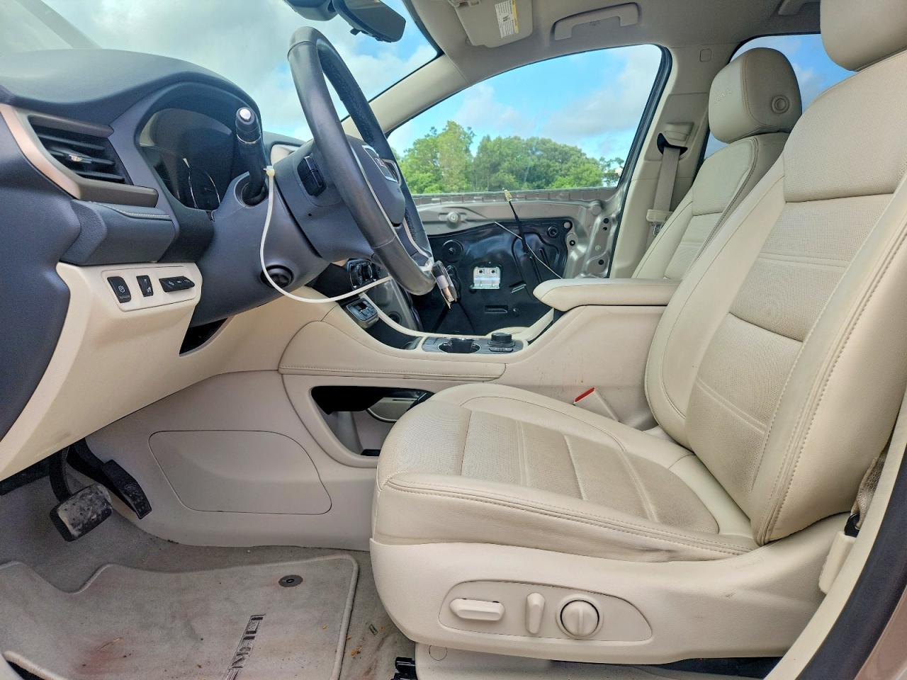 2023 GMC ACADIA DENALI photo 13