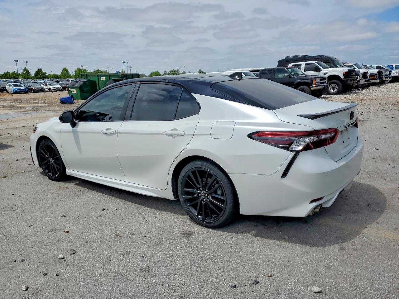 2021 TOYOTA CAMRY XSE V6 photo 2