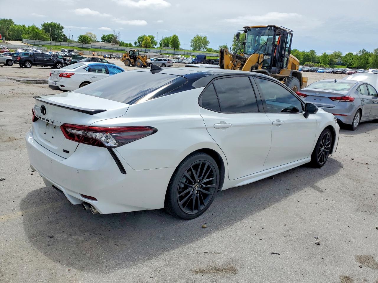 2021 TOYOTA CAMRY XSE V6 photo 3