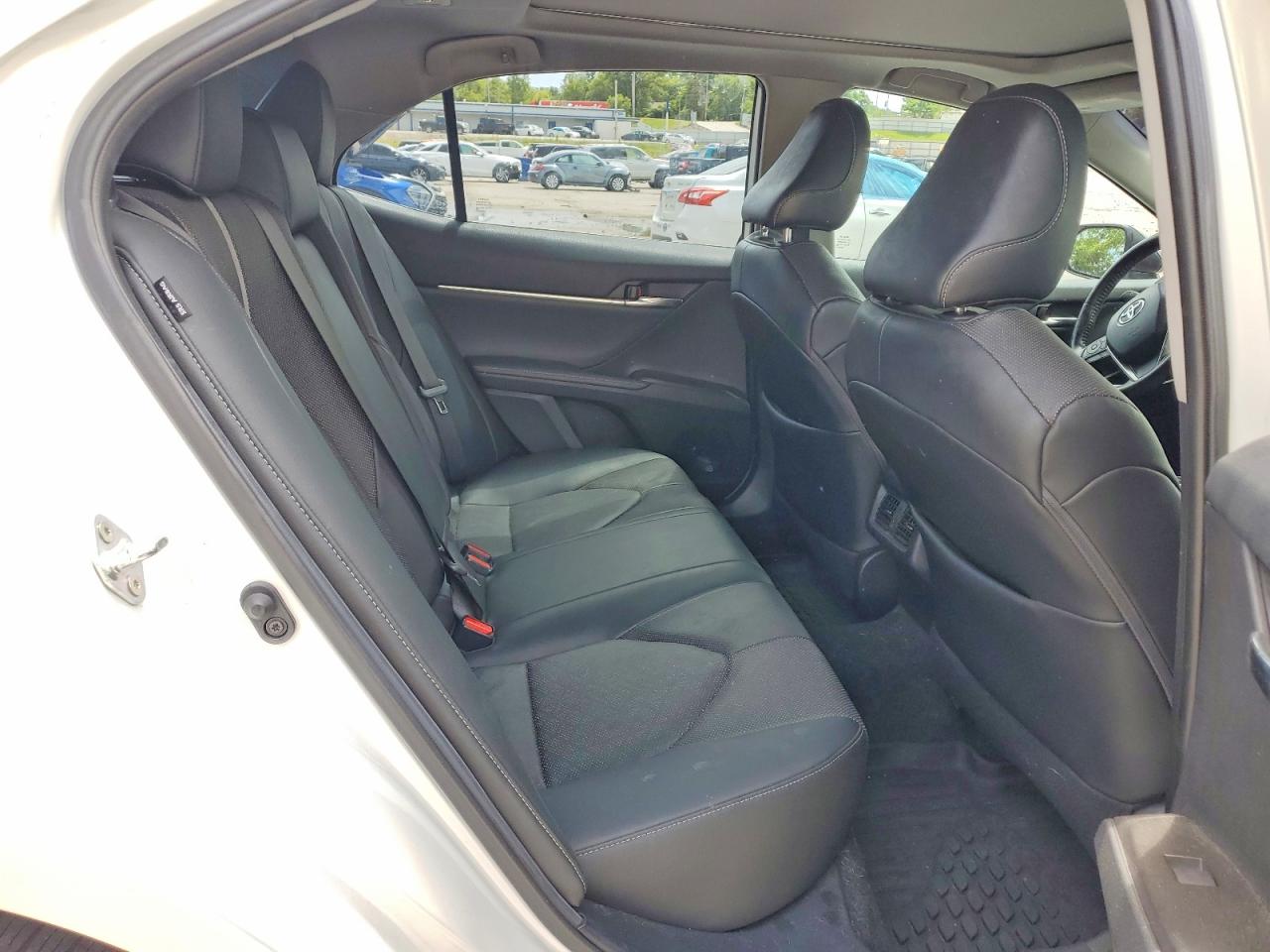 2021 TOYOTA CAMRY XSE V6 photo 10