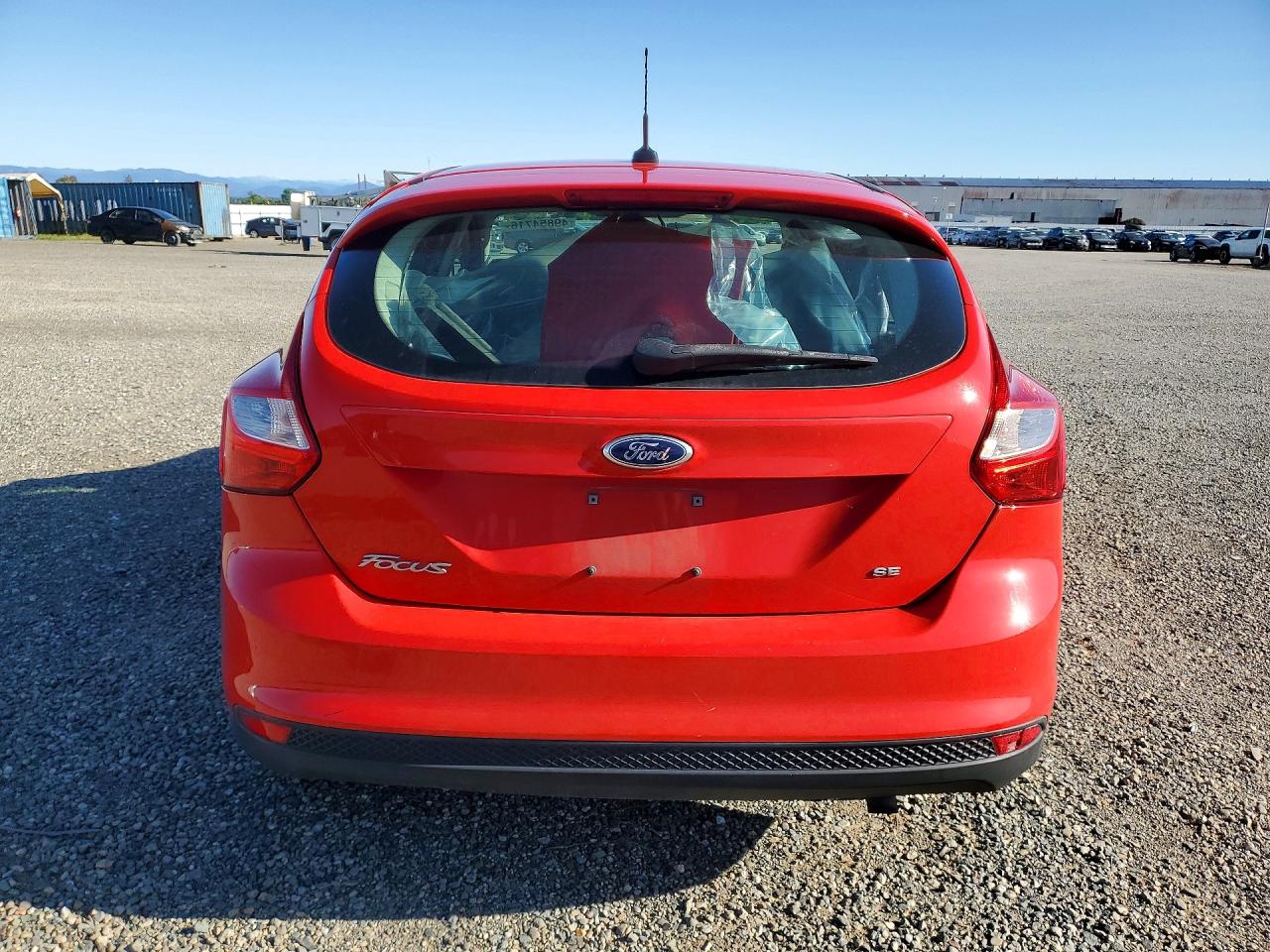 2013 FORD FOCUS SE photo 11