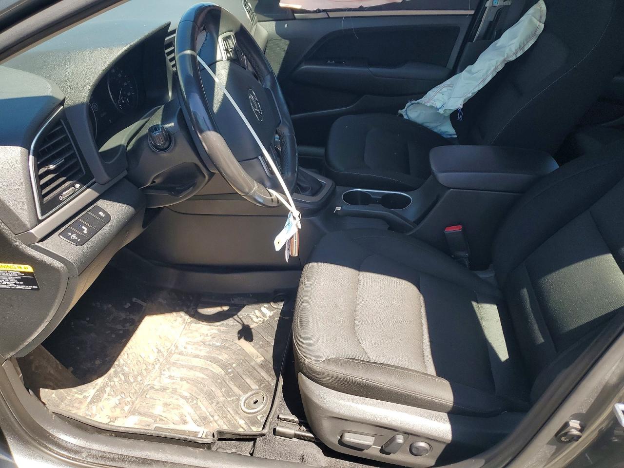 2017 HYUNDAI ELANTRA VALUE EDITION photo 19