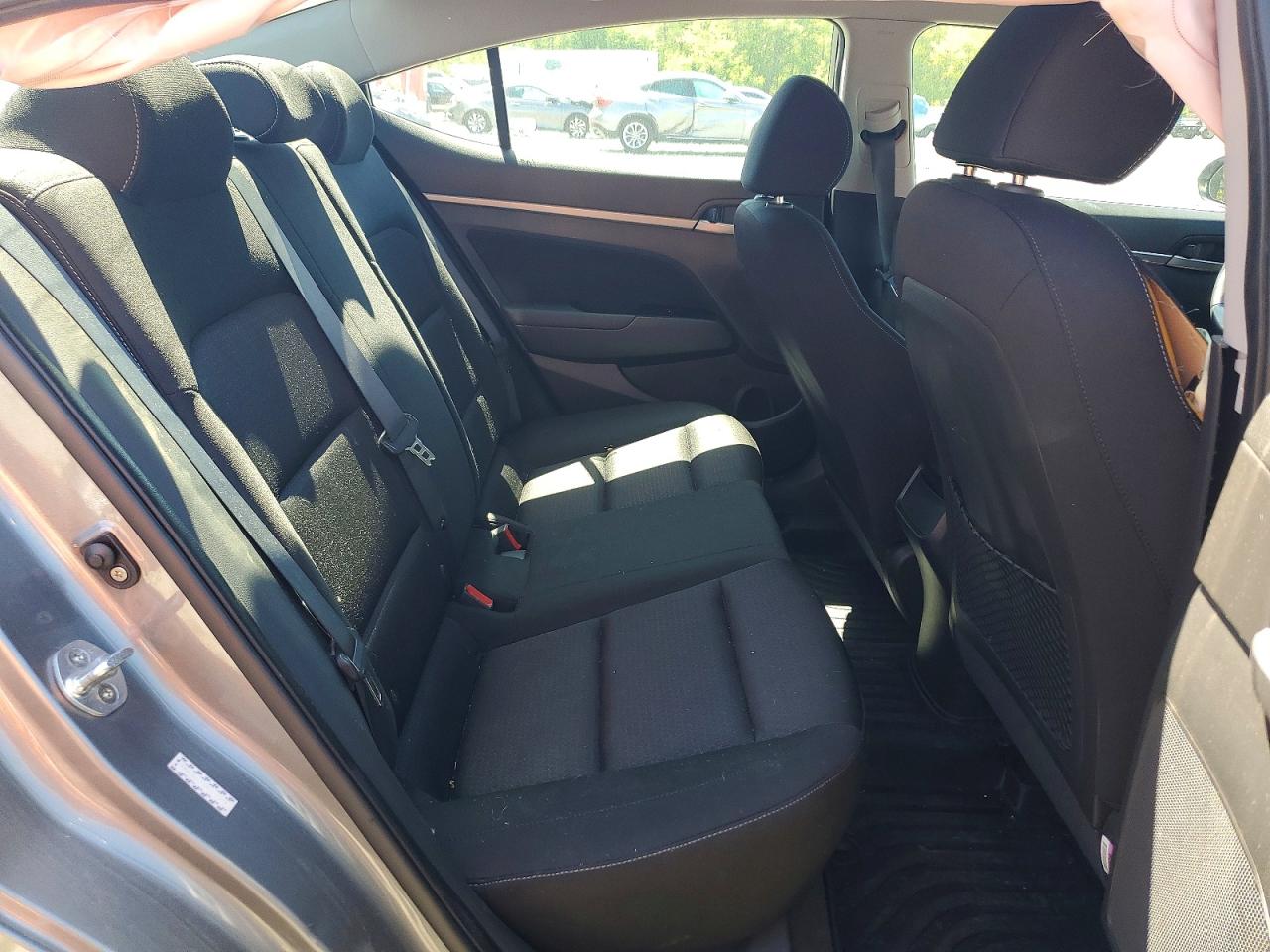 2017 HYUNDAI ELANTRA VALUE EDITION photo 28