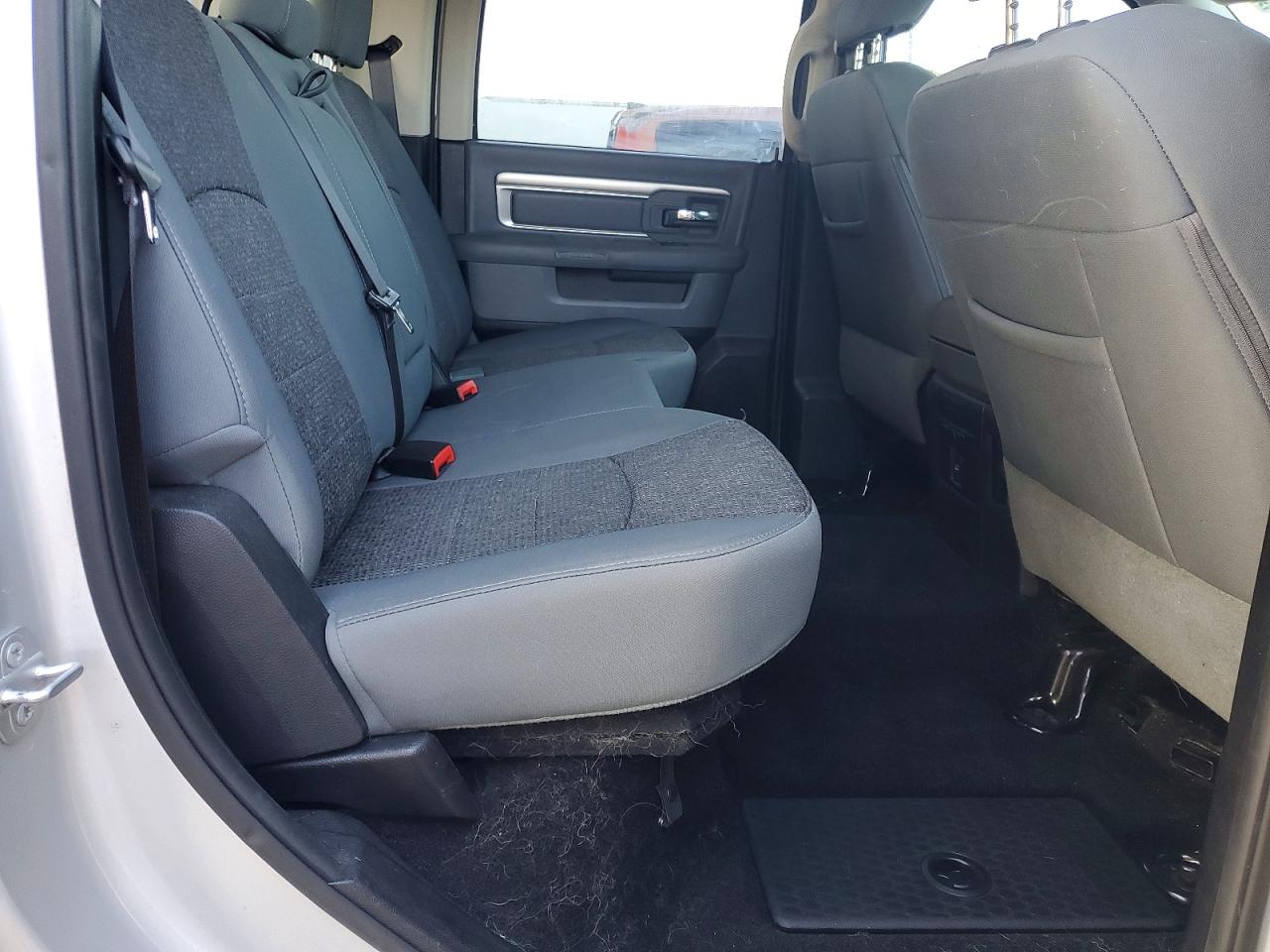 2016 RAM 1500 SLT photo 10