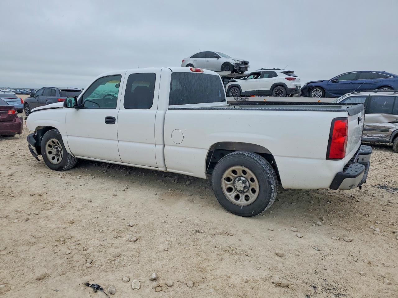 2006 CHEVROLET SILVERADO C1500 photo 3