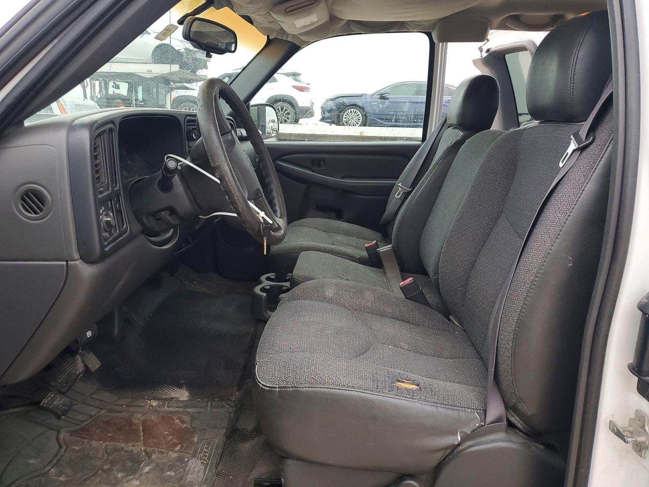 2006 CHEVROLET SILVERADO C1500 photo 13