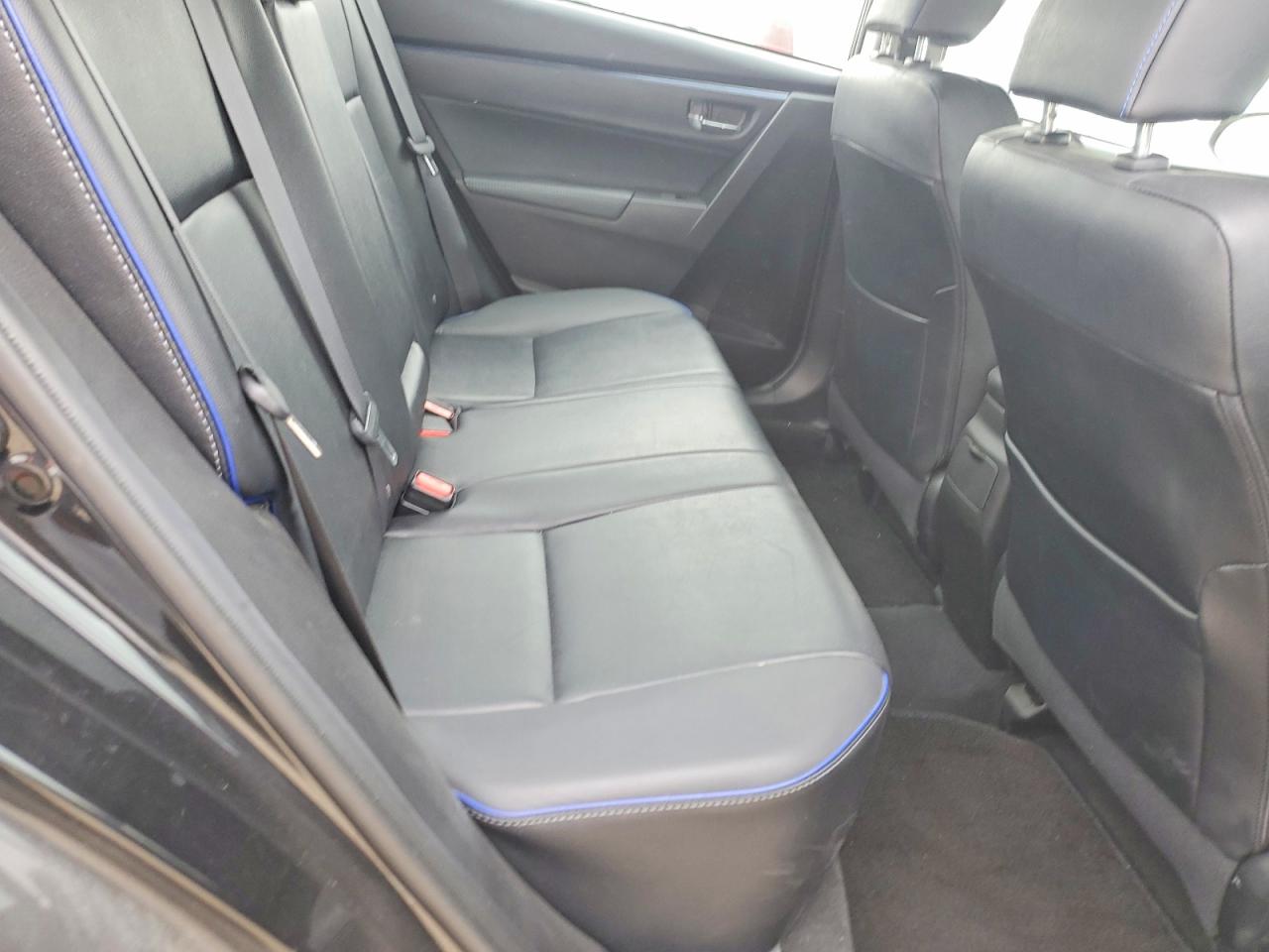 2017 TOYOTA COROLLA XSE photo 19