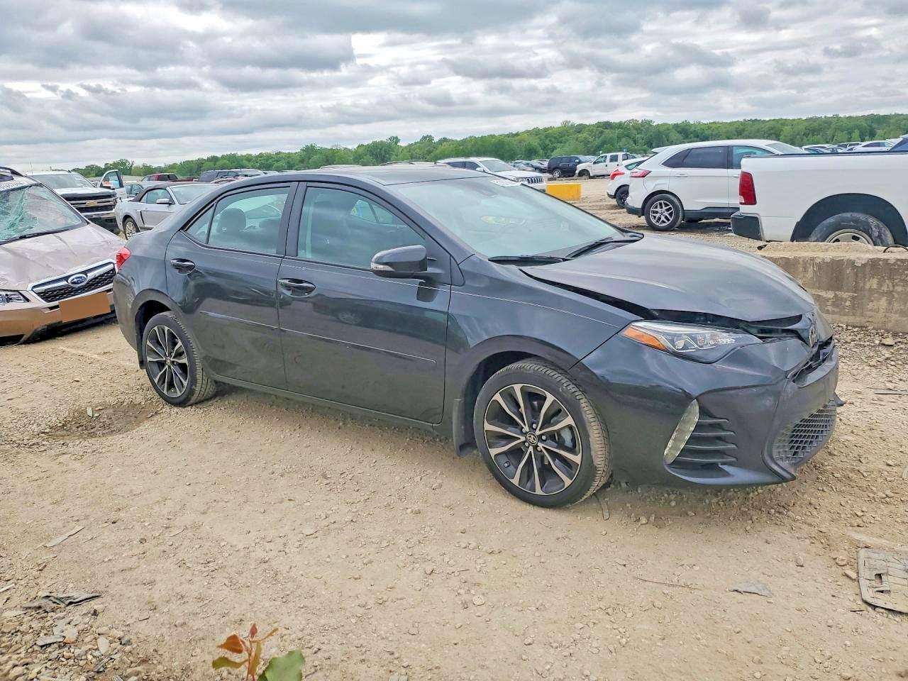 2017 TOYOTA COROLLA XSE photo 7