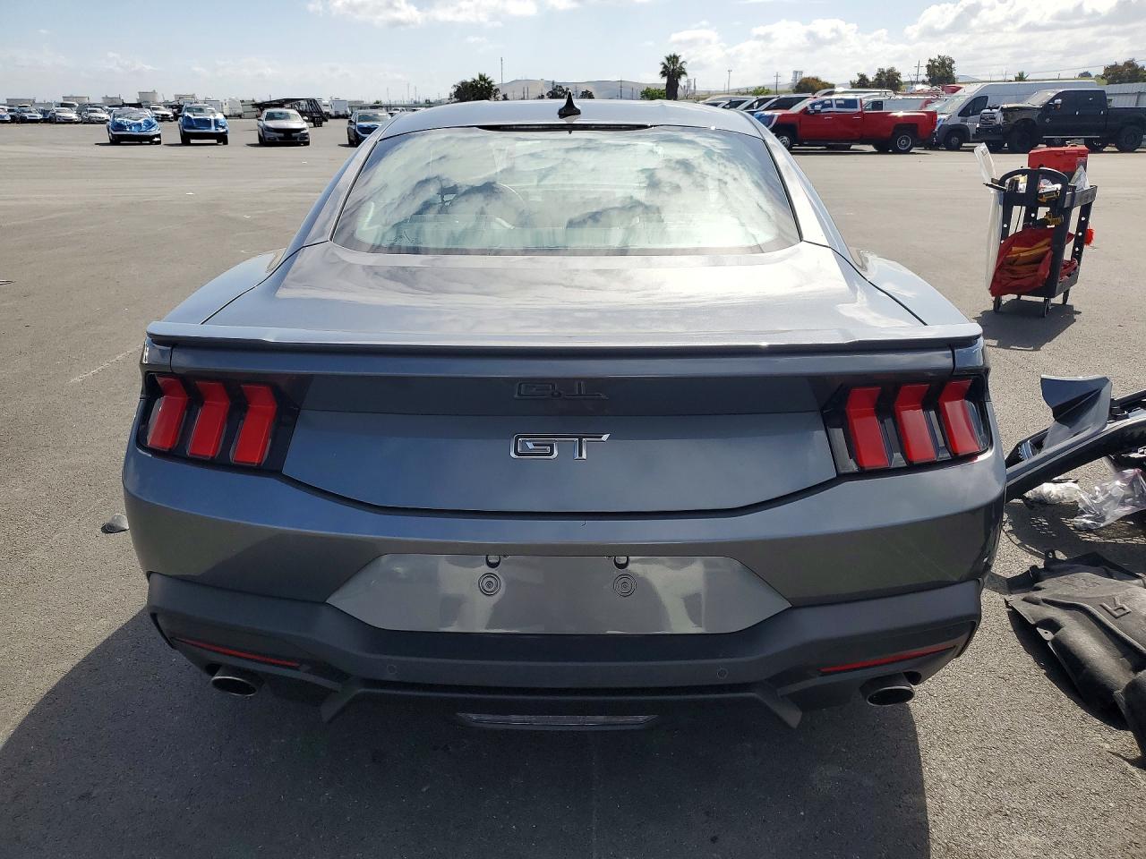 2025 FORD MUSTANG GT photo 6