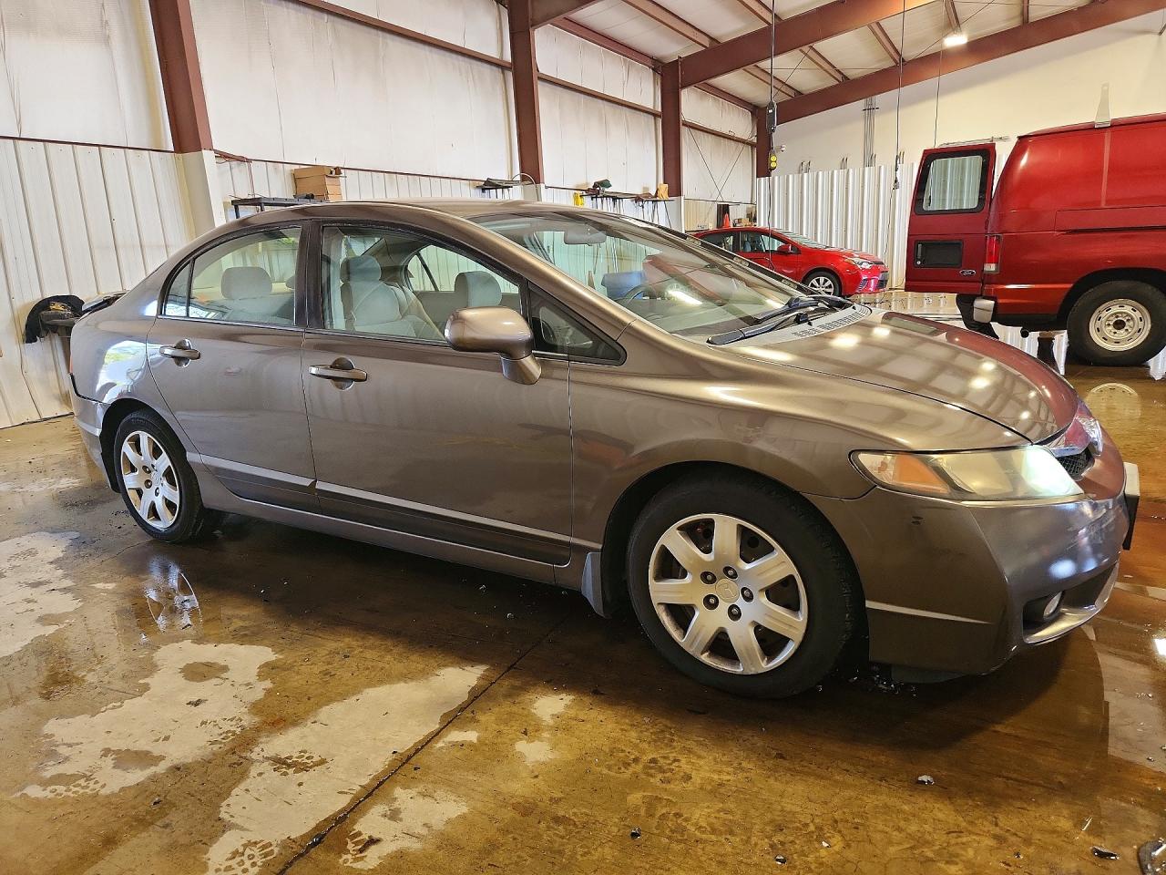 2010 HONDA CIVIC LX photo 4