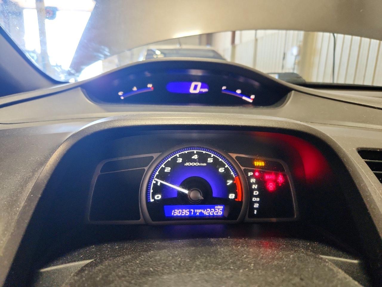 2010 HONDA CIVIC LX photo 9