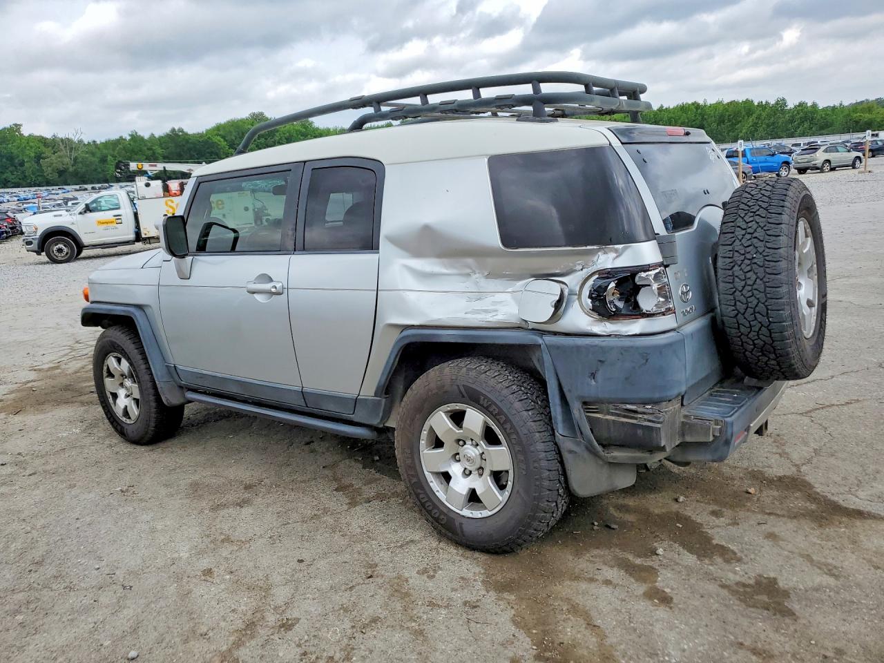 2007 TOYOTA FJ CRUISER BASE photo 3