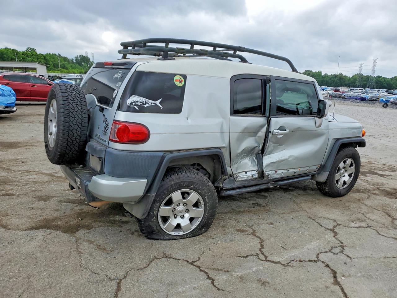 2007 TOYOTA FJ CRUISER BASE photo 5