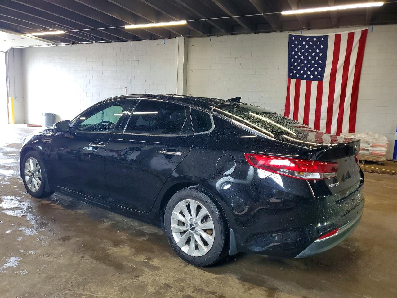 2018 KIA OPTIMA S photo 3