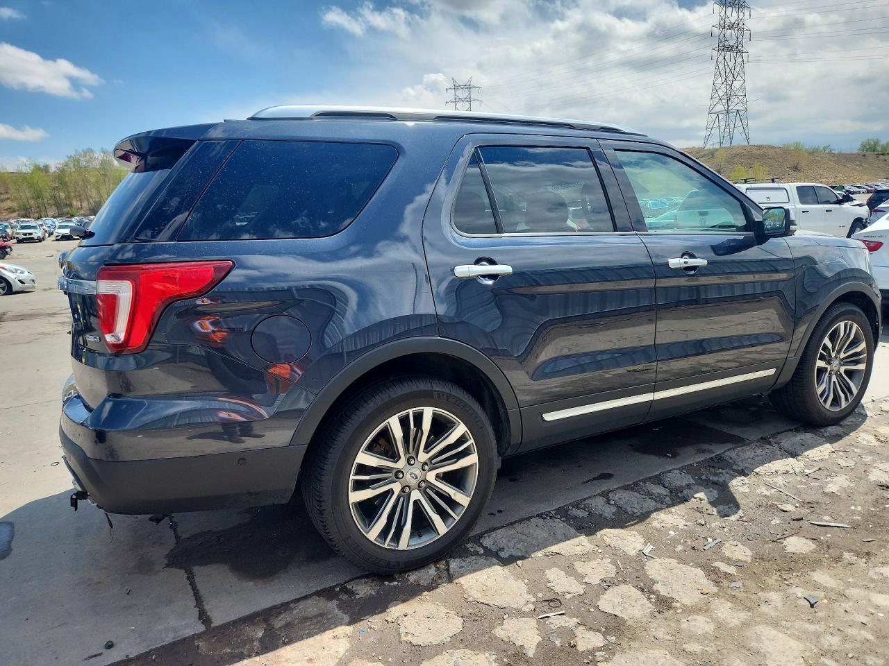 2017 FORD EXPLORER PLATINUM photo 7