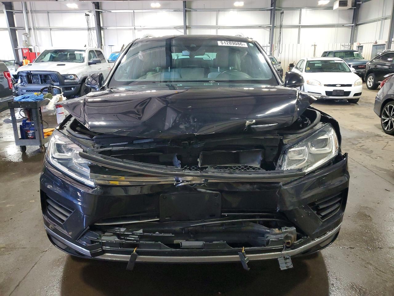 2017 VOLKSWAGEN TOUAREG WOLFSBURG photo 5