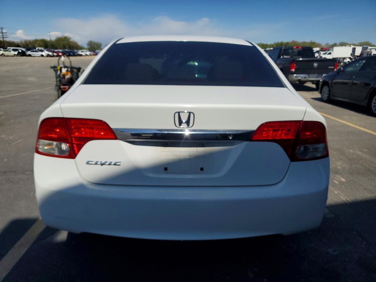 2010 HONDA CIVIC LX photo 11