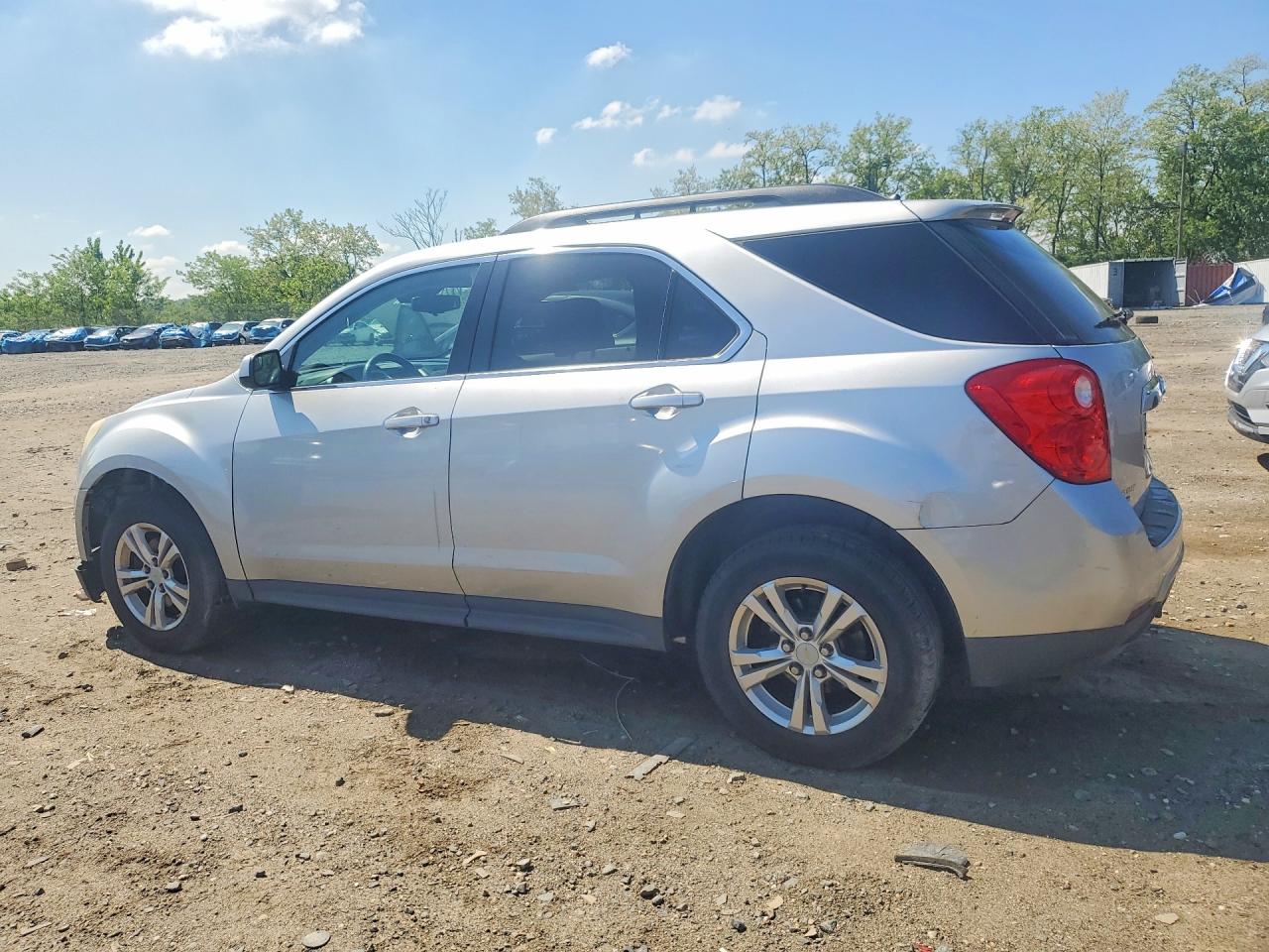 2013 CHEVROLET EQUINOX LT photo 4