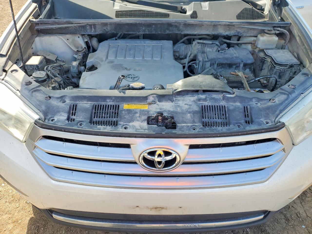 2012 TOYOTA HIGHLANDER LIMITED photo 23