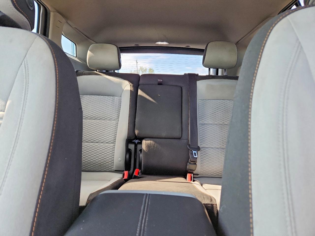 2018 GMC TERRAIN SLE photo 10