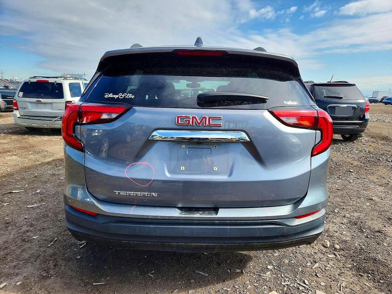 2018 GMC TERRAIN SLE photo 6