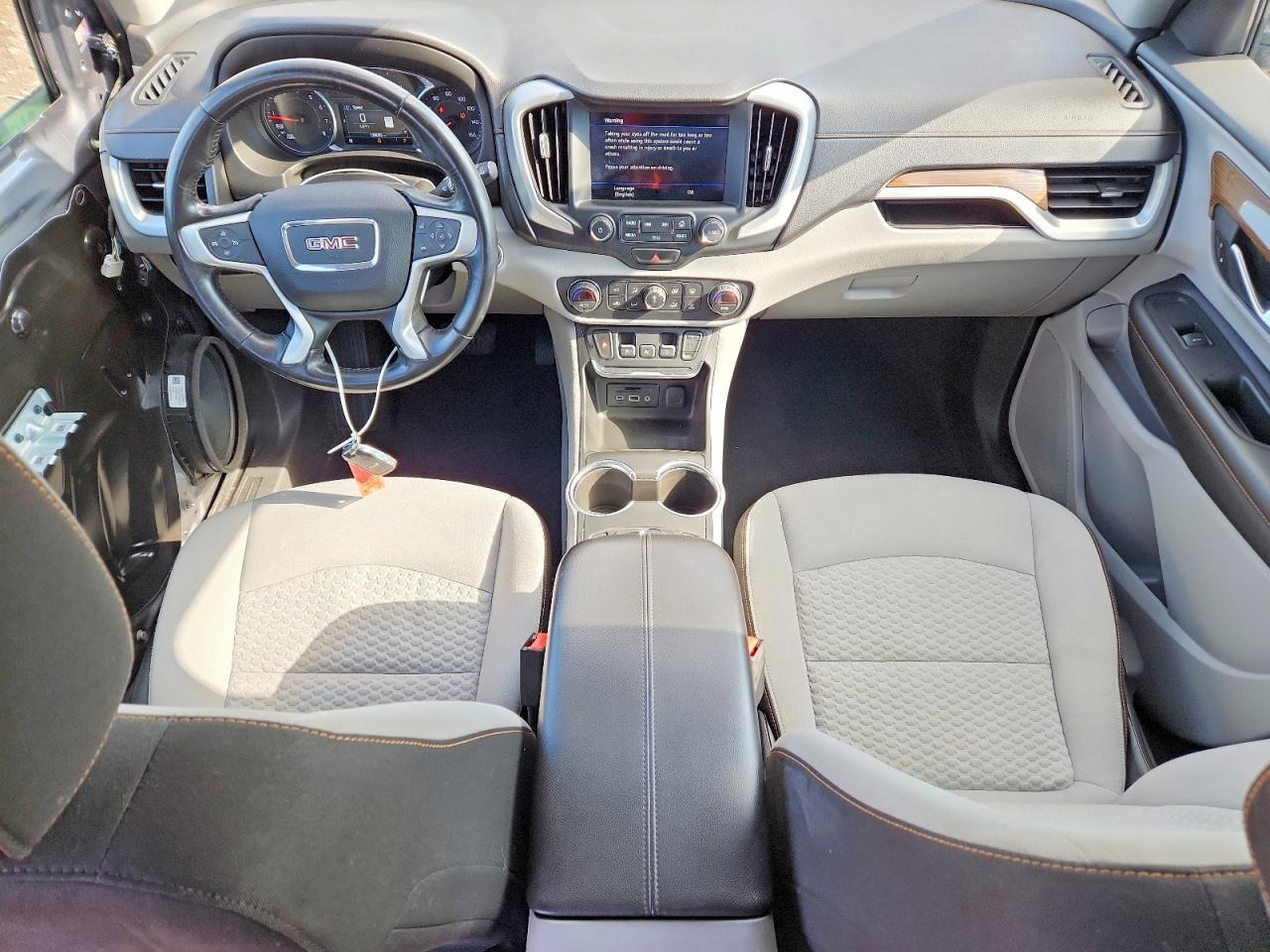 2018 GMC TERRAIN SLE photo 8