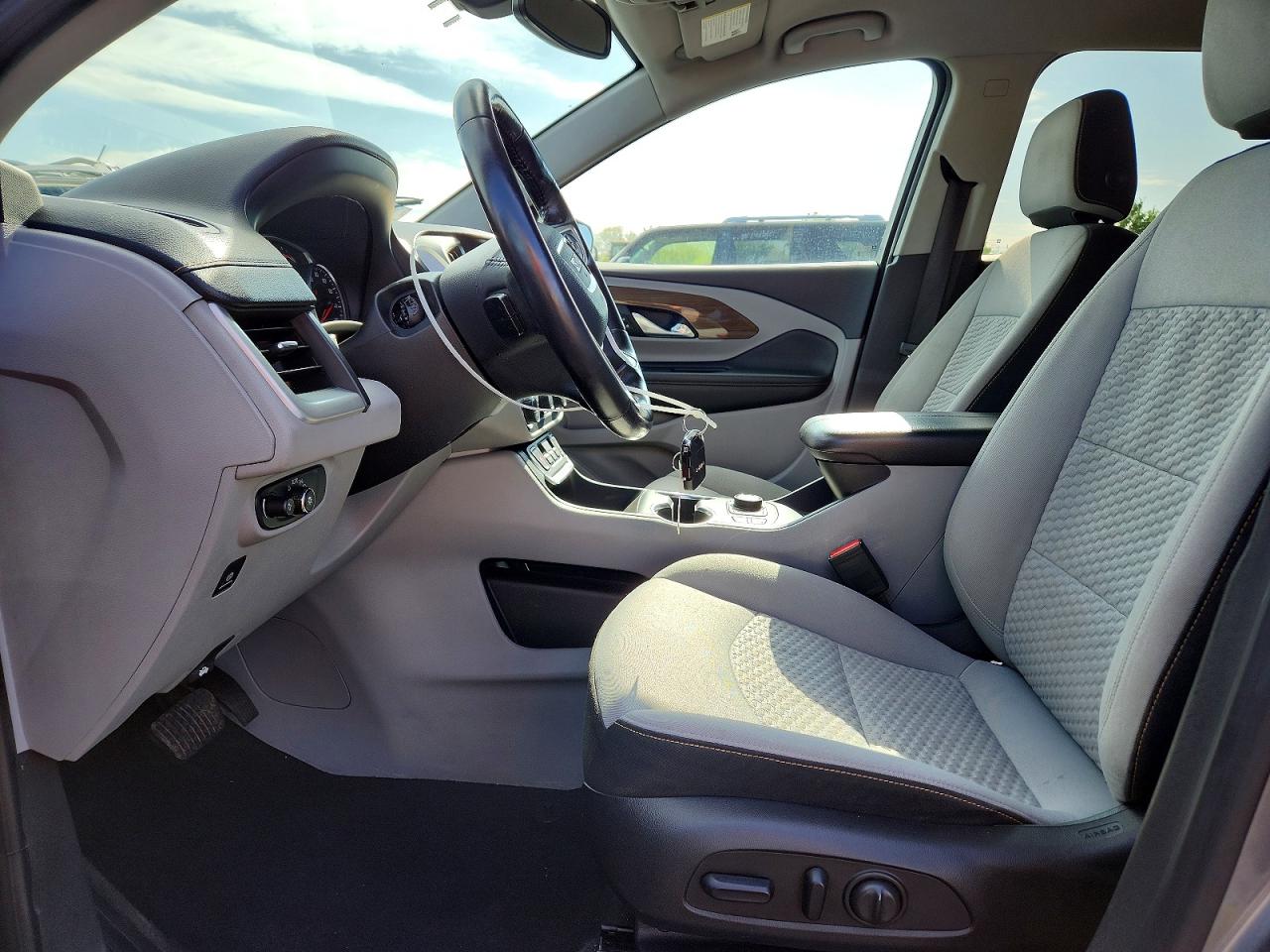 2018 GMC TERRAIN SLE photo 7