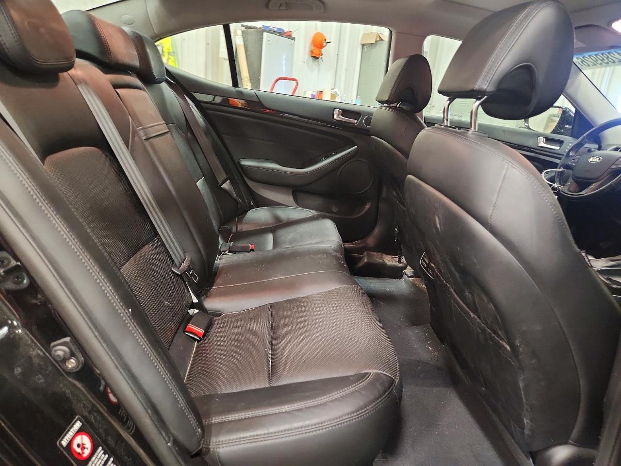 2014 KIA CADENZA PREMIUM photo 28