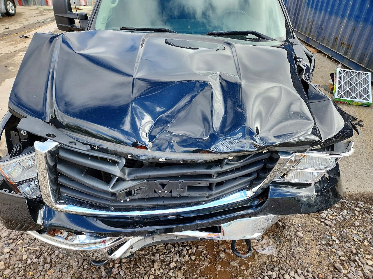 2010 GMC SIERRA K2500 SLE photo 31