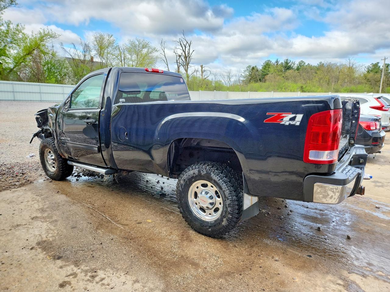 2010 GMC SIERRA K2500 SLE photo 4