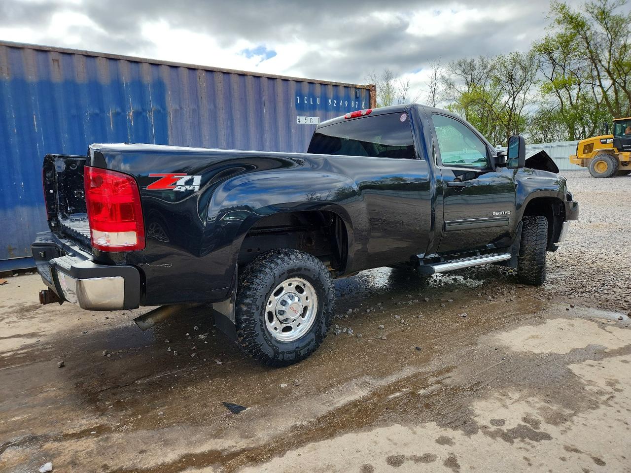 2010 GMC SIERRA K2500 SLE photo 7