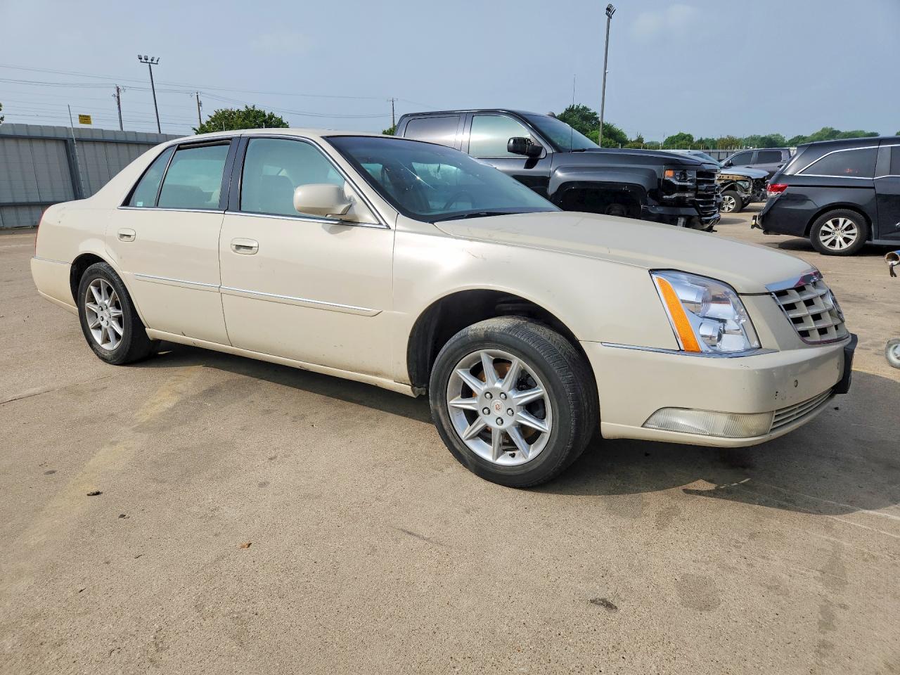 2011 CADILLAC DTS PREMIUM COLLECTION photo 10