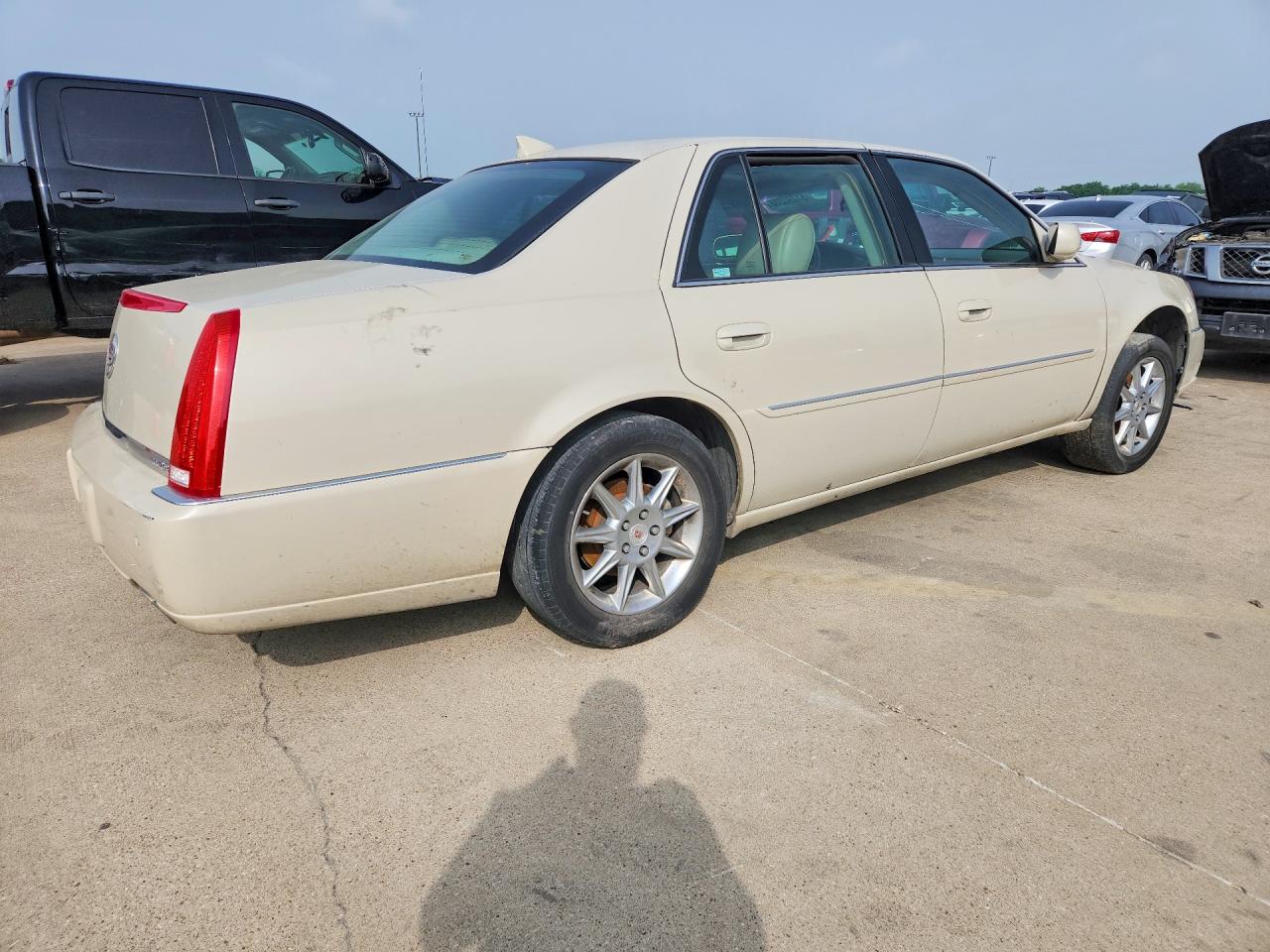 2011 CADILLAC DTS PREMIUM COLLECTION photo 7