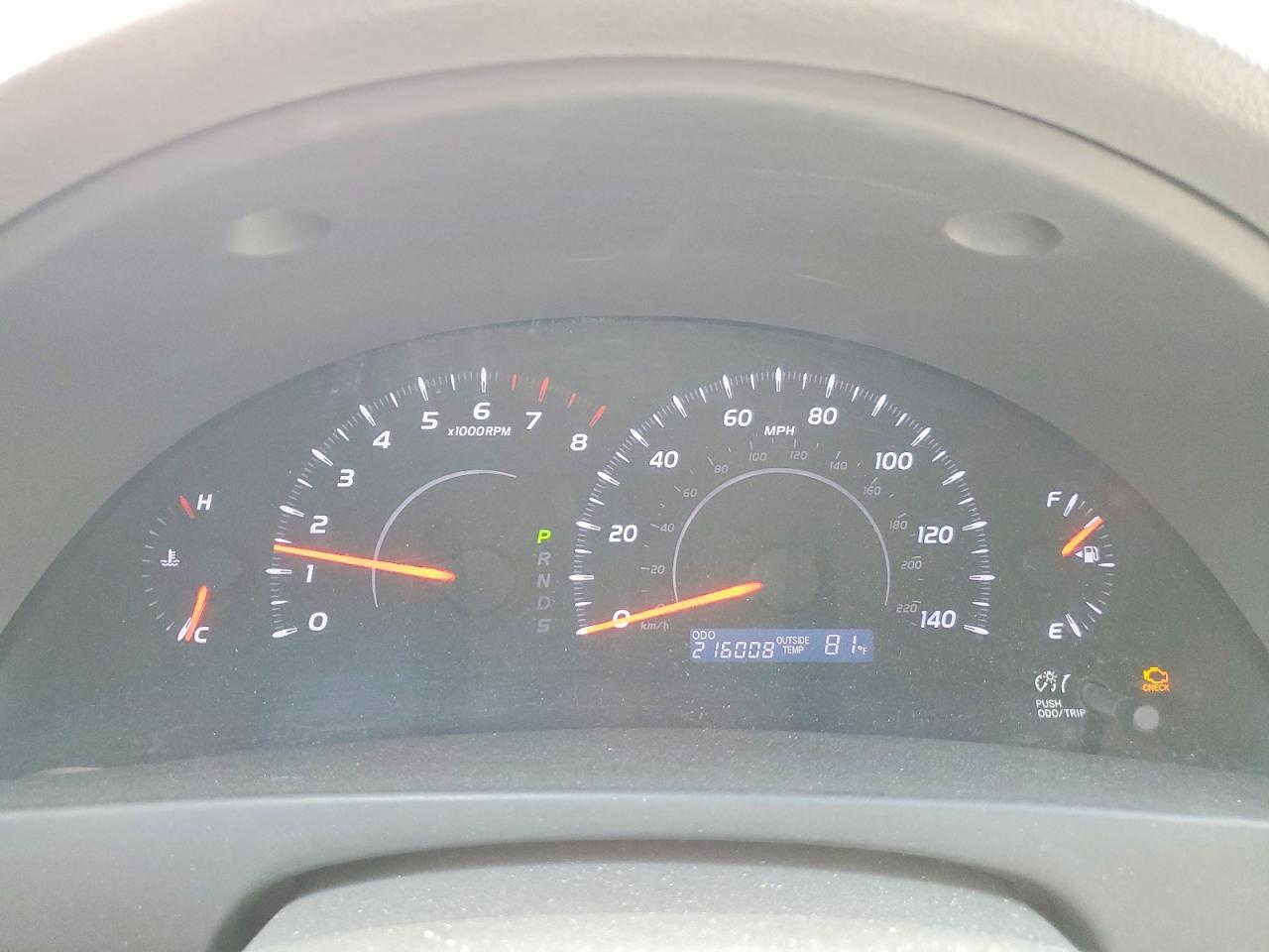 2010 TOYOTA CAMRY LE photo 17