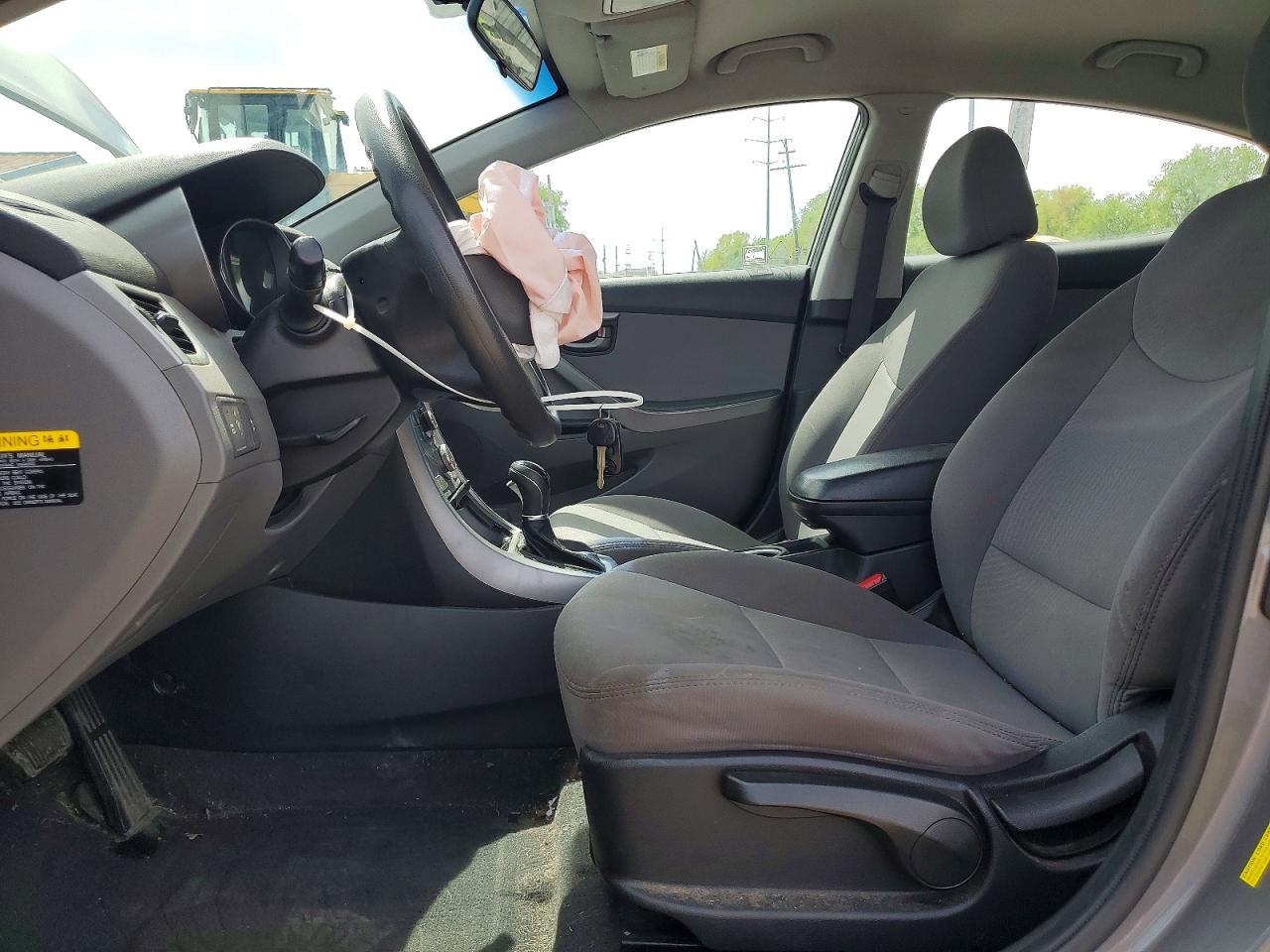 2014 HYUNDAI ELANTRA photo 19