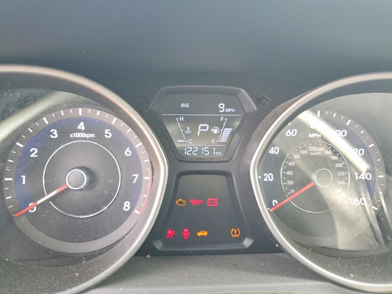 2014 HYUNDAI ELANTRA photo 25